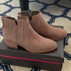 Vince Camuto | Shoes | Vince Camuto 